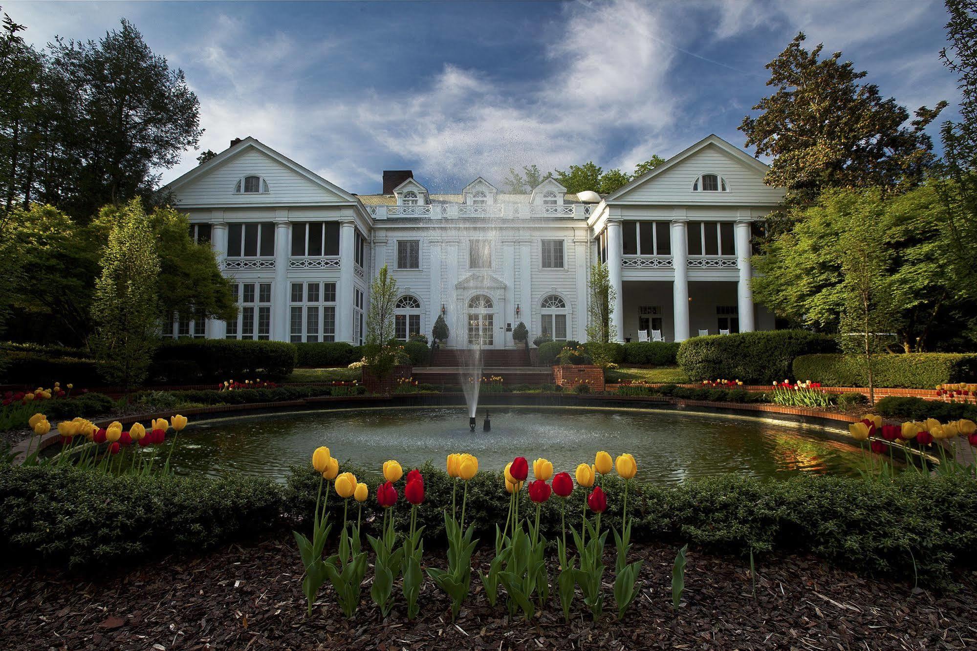 The Duke Mansion Bed & Breakfast Charlotte Exterior photo